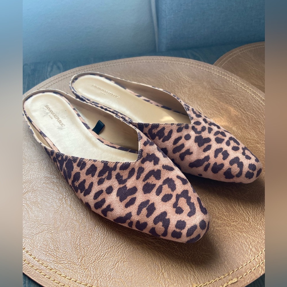 Banana Republic Cheetah Print Mule Slides Size 9